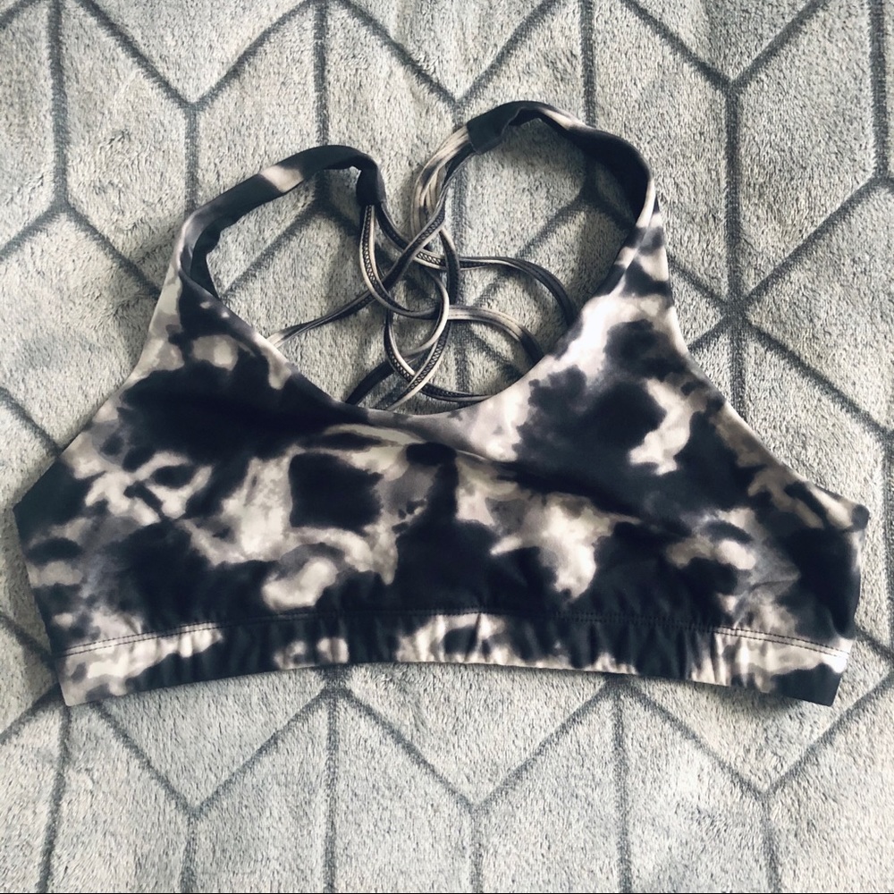 tie-dye strappy back sports bra